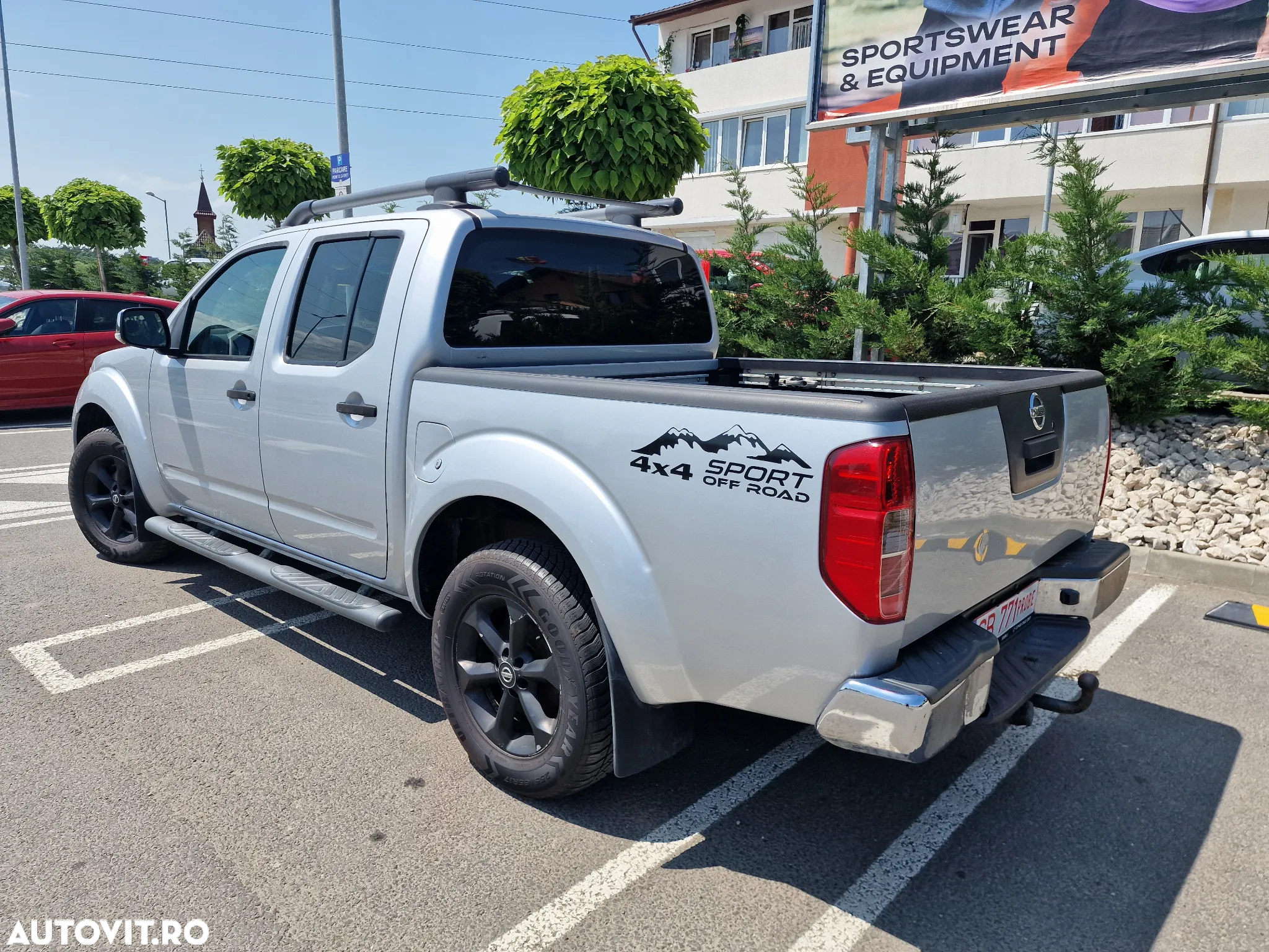 Nissan Navara 2.5 dCi DPF 4X4 Double Cab LE Plus Aut. - 2