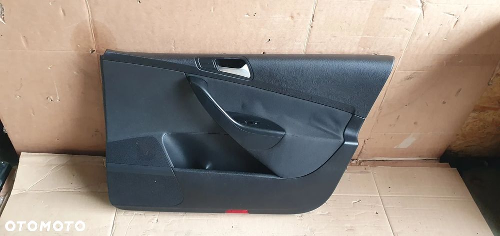 Boczek tapicerka prawy przód przednia prawa VW Passat B6 - 5