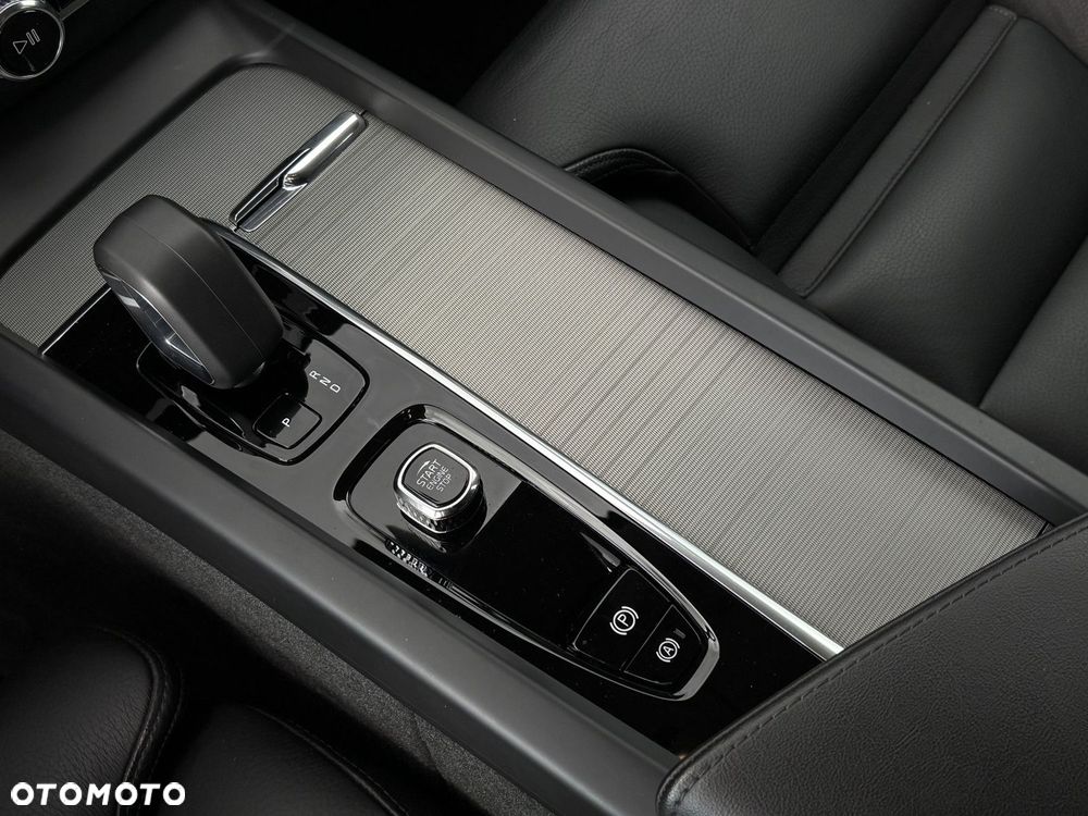 Volvo XC 60 - 18