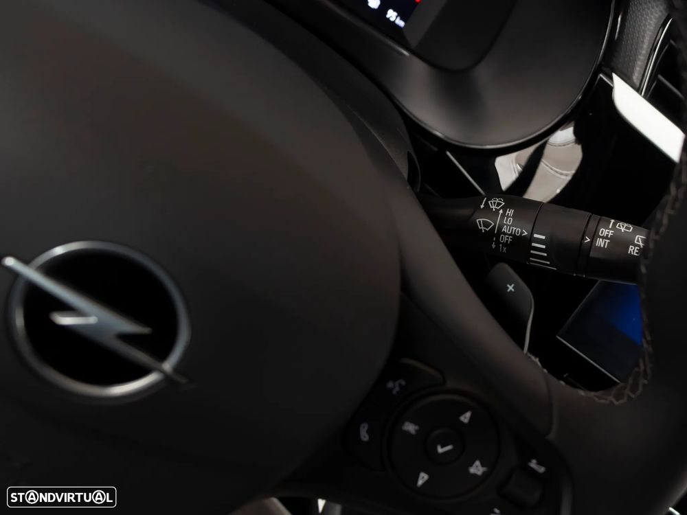 Opel Corsa 1.2 T Hybrid EdCT - 26