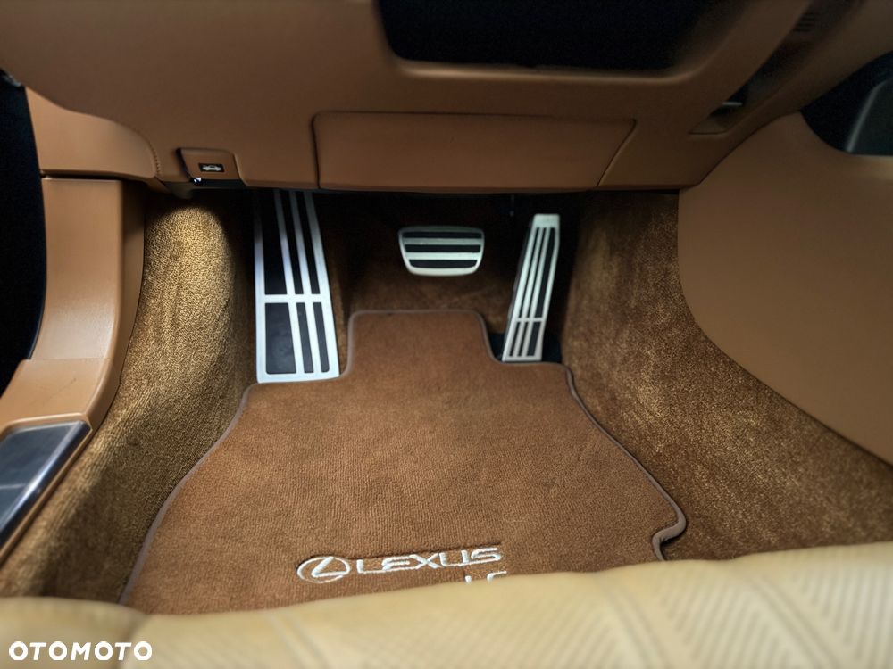 Lexus LC 500 - 34