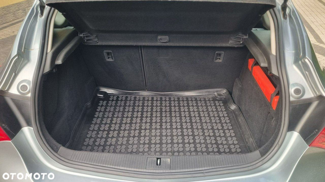 Opel Astra - 17