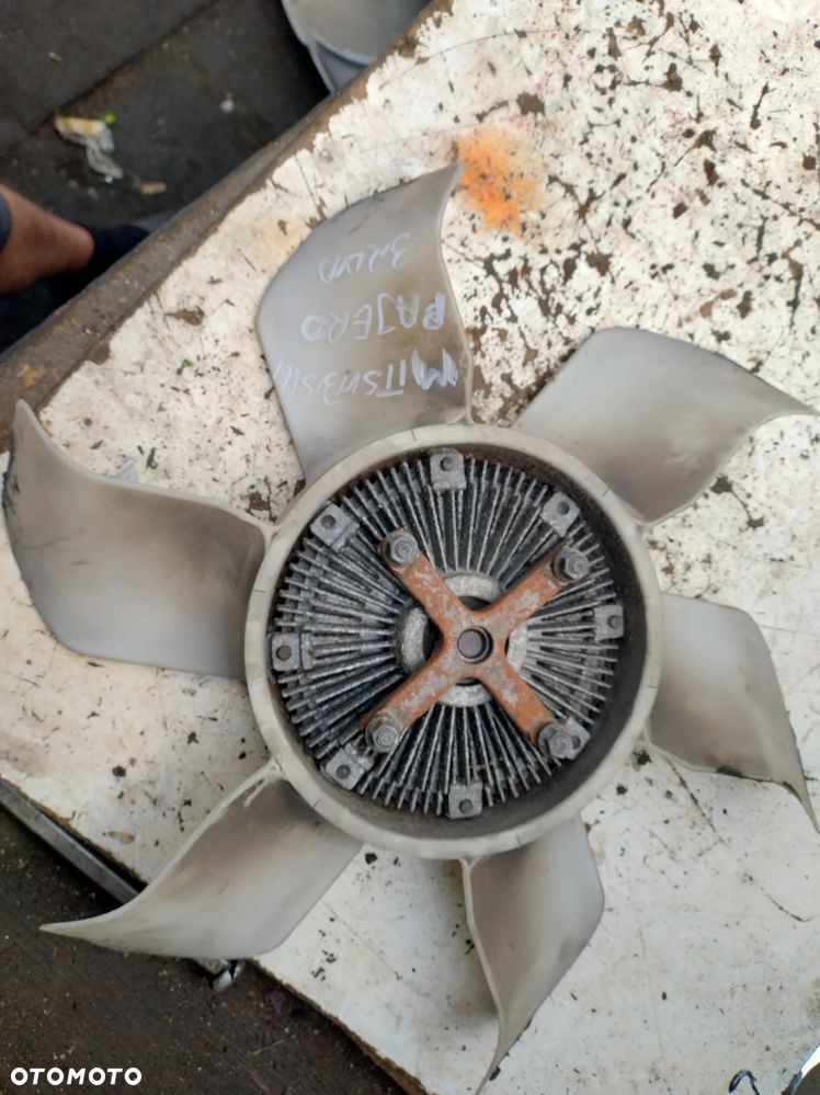 Mitsubishi PAJERO III 3,2DID wiatrak wiskoza - 1