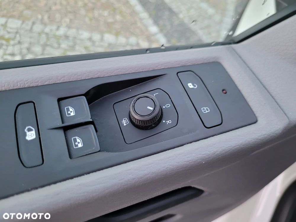 Volkswagen Transporter T6.1 - 10