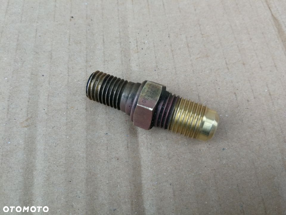 Zawór regulator paliwa 2.0TFSI 06D130757C Audi A4 B7 - 2