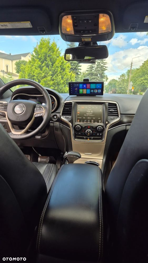 Jeep Grand Cherokee - 10