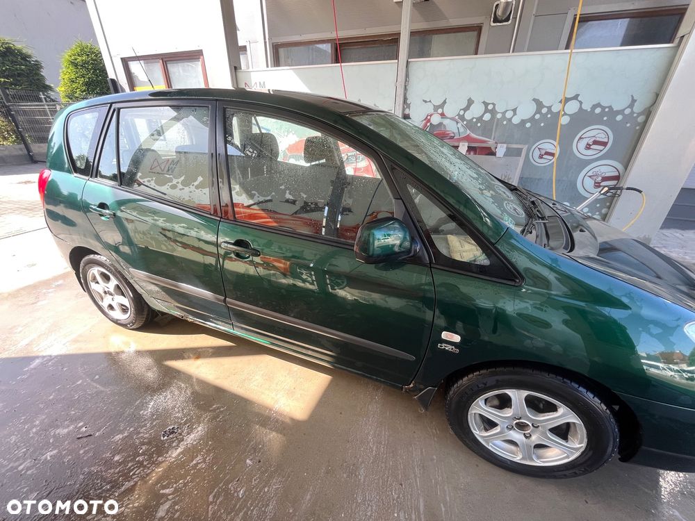 Toyota Corolla Verso 2.0 D-4D - 6