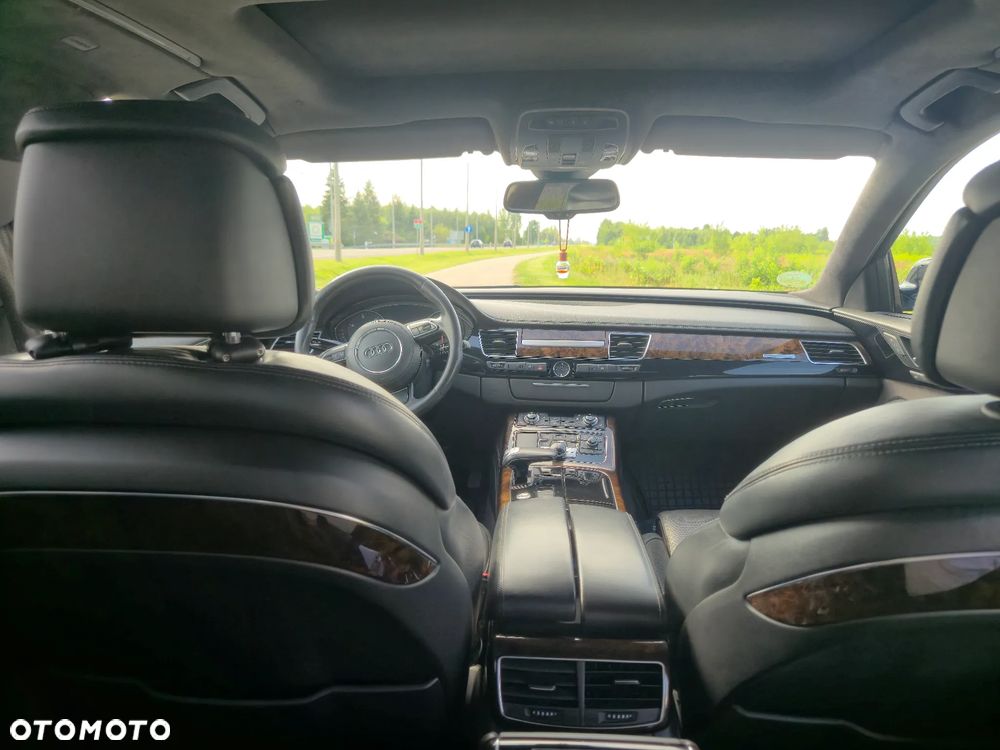 Audi A8 - 10