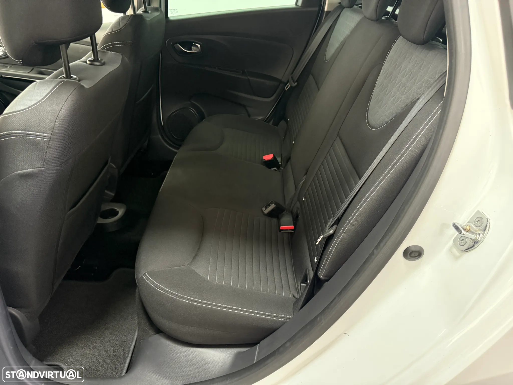 Renault Clio Sport Tourer 0.9 TCe Limited - 12