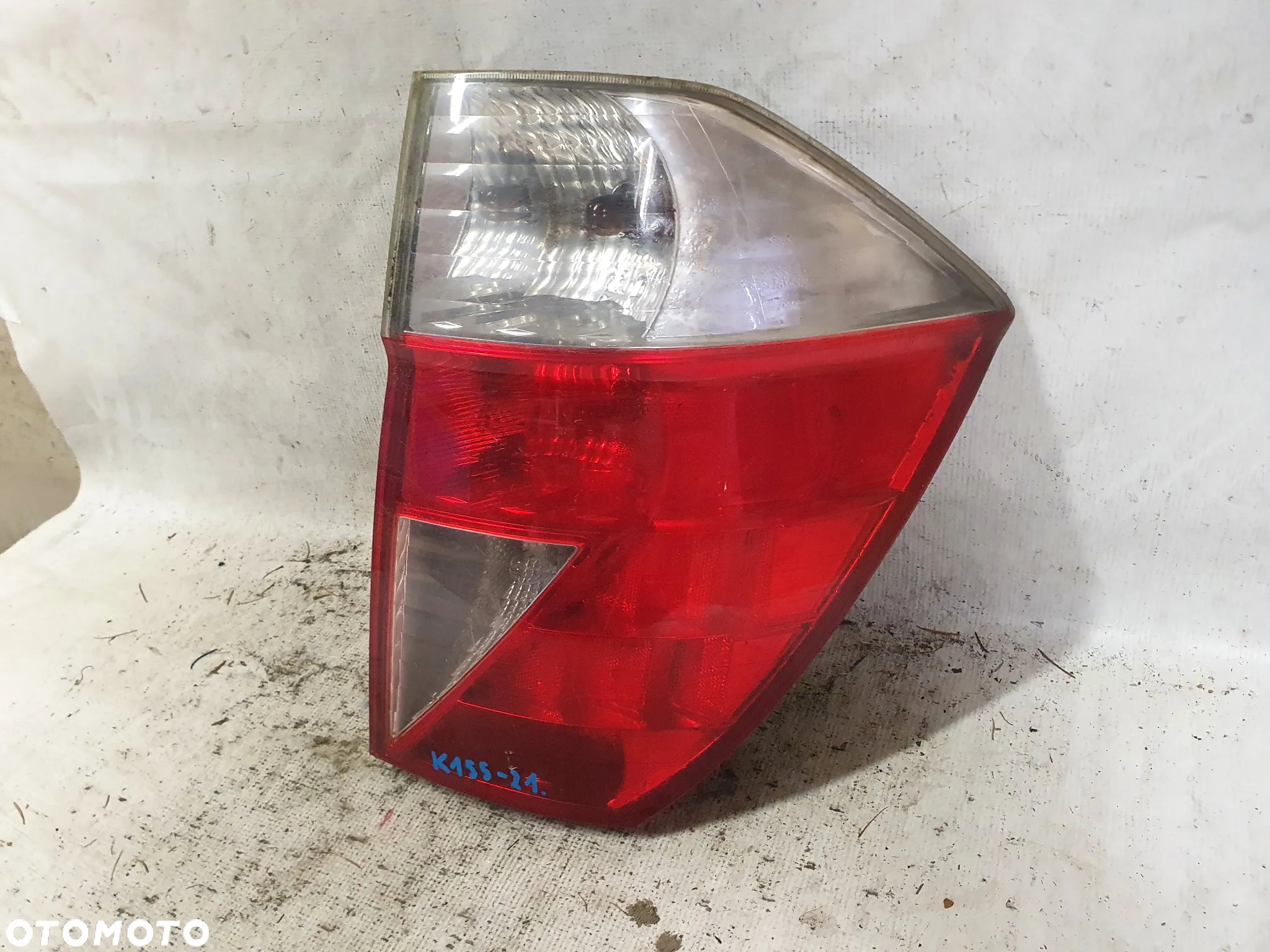 * LAMPA TYLNA PRAWA TYŁ PRAWO HONDA FR-V - 3