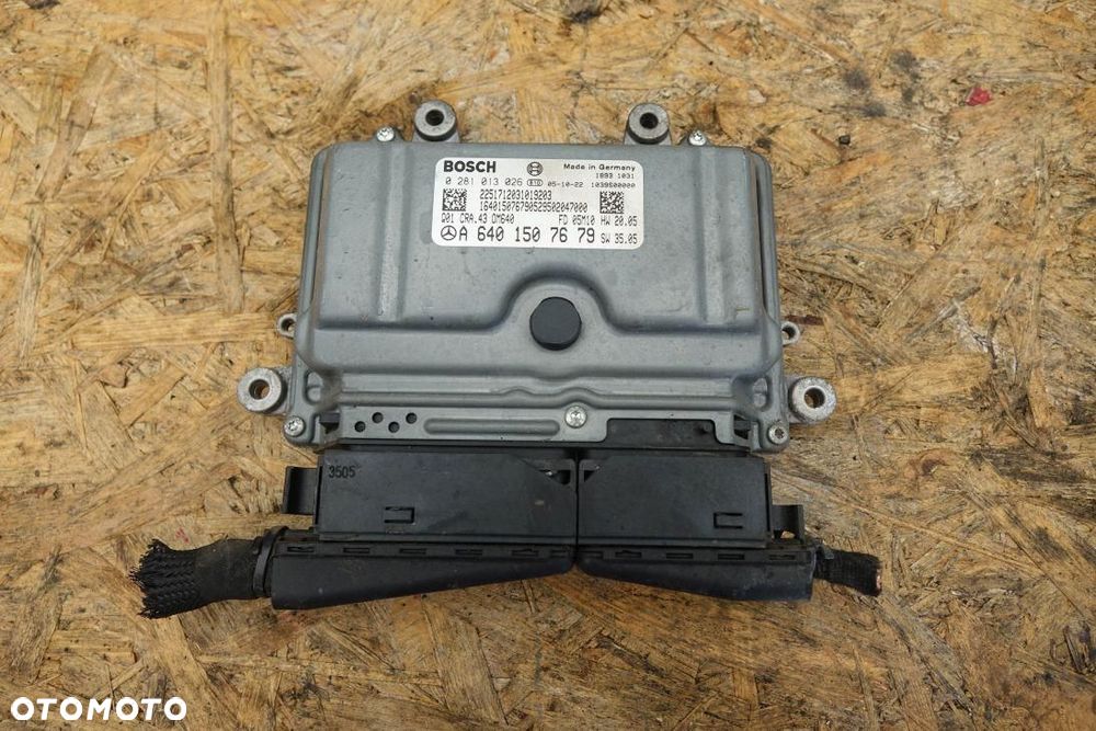 STEROWNIK SILNIKA KOMPUTER ECU MERCEDES W169 A6401507679 - 1
