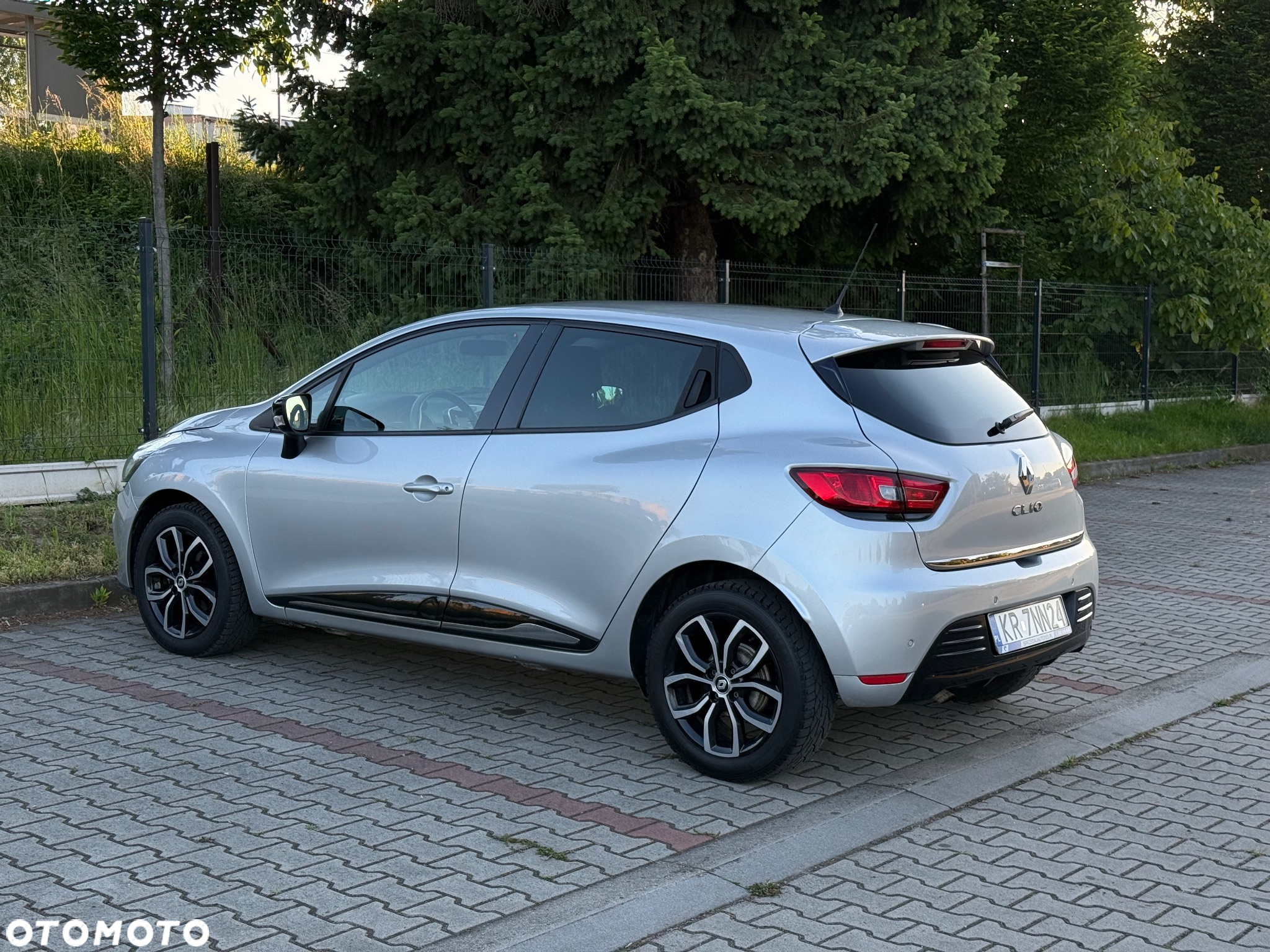 Renault Clio 0.9 Energy TCe Zen - 23