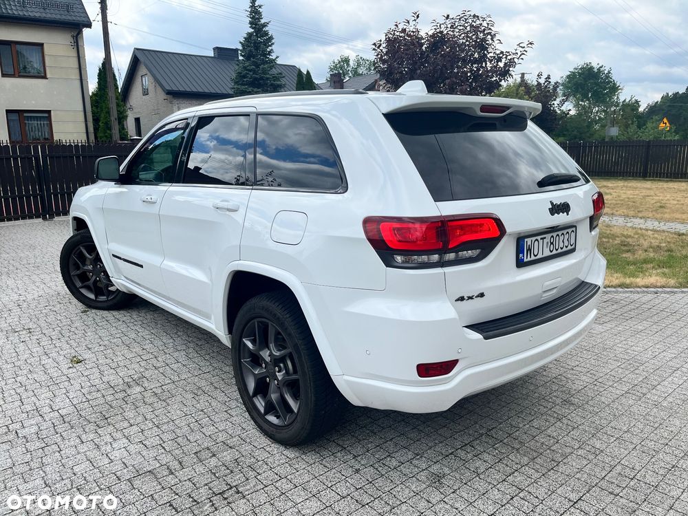 Jeep Grand Cherokee - 13