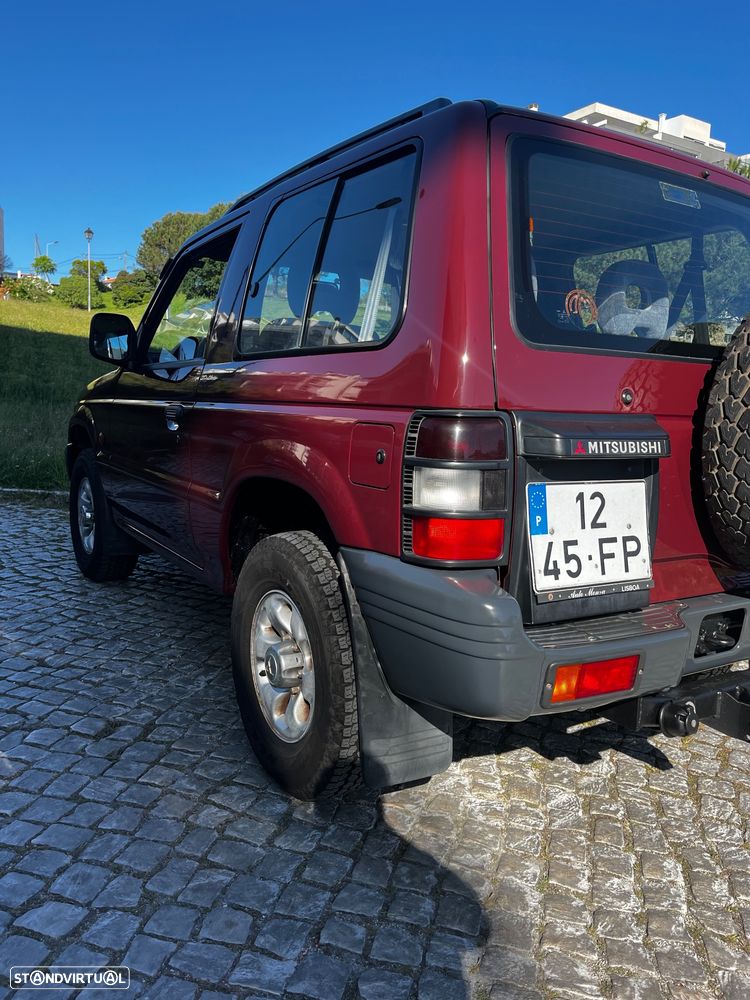 Mitsubishi Pajero 2.5 TDi GLX - 18