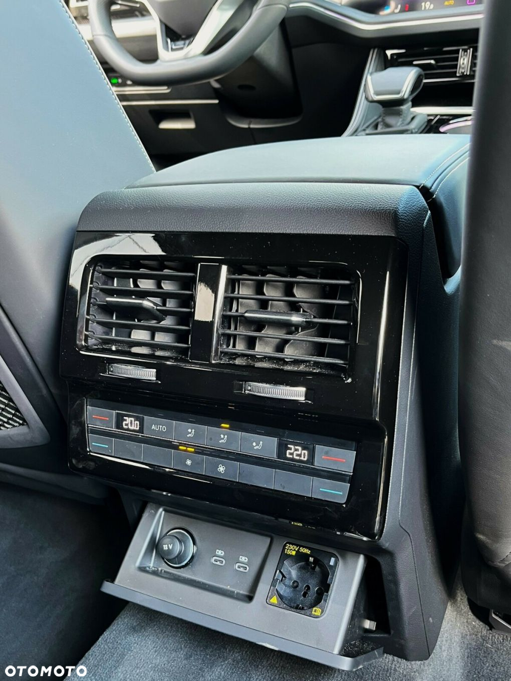 Volkswagen Touareg 3.0 V6 TDI 4Motion R-Line - 14