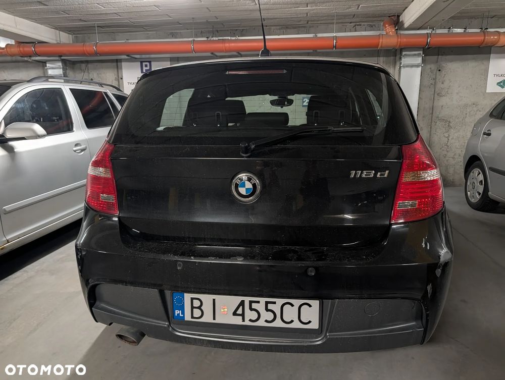 BMW Seria 1 118d Sport Line - 2