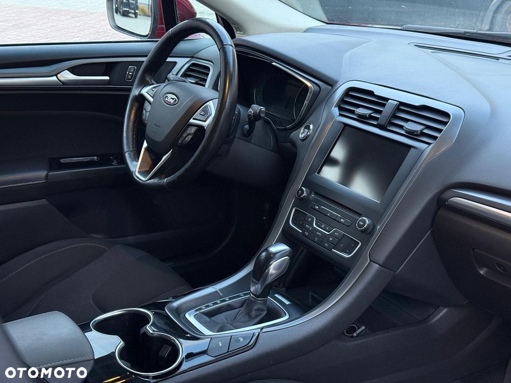 Ford Mondeo 2.0 TDCi Titanium PowerShift - 28