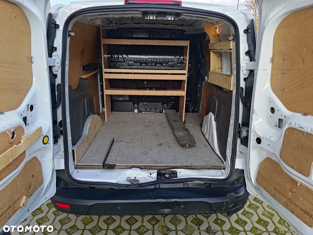 Ford Transit Connect - 19