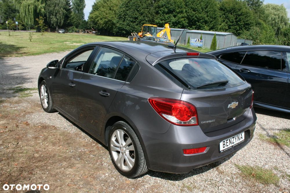 Chevrolet Cruze - 5