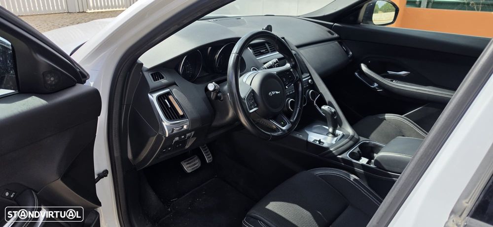 Jaguar E-Pace - 6