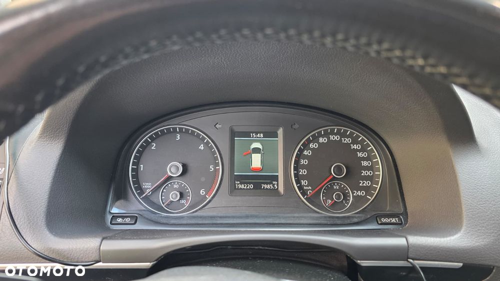 Volkswagen Touran 1.6 TDI DPF Highline DSG - 9