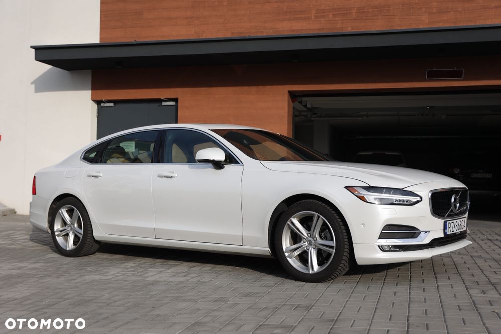Volvo S90 T5 Geartronic Momentum Pro - 10