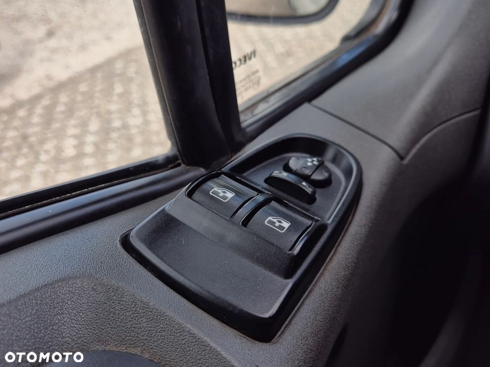 Iveco Daily 35C13, wywrotka JPM, 3.5T, klimatyzacja, bliźniaki - 11