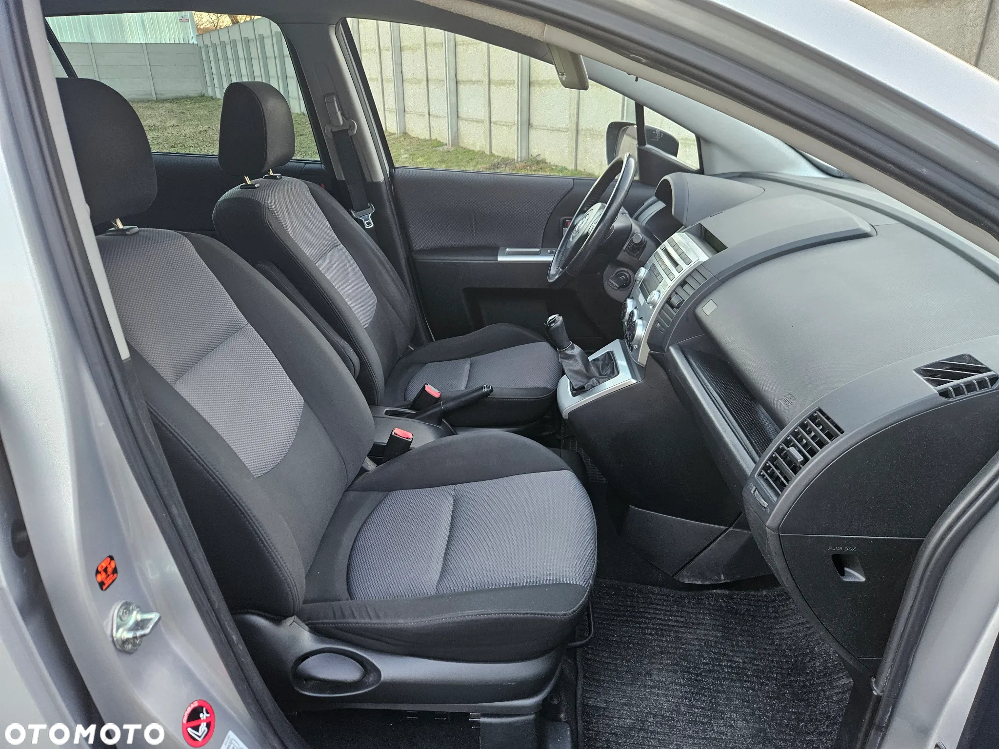 Mazda 5 - 17