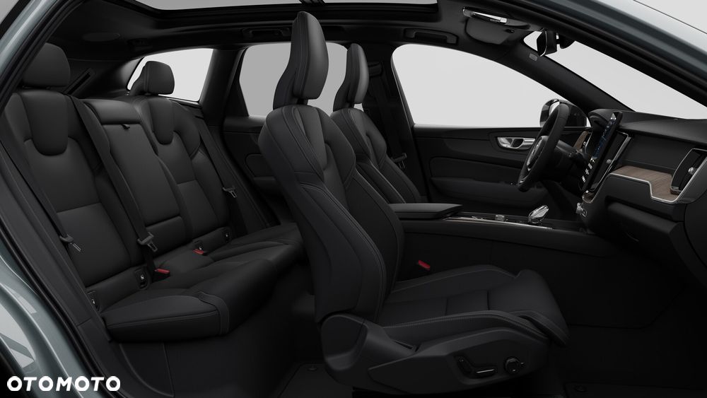 Volvo XC 60 B5 B AWD Ultra Dark - 4