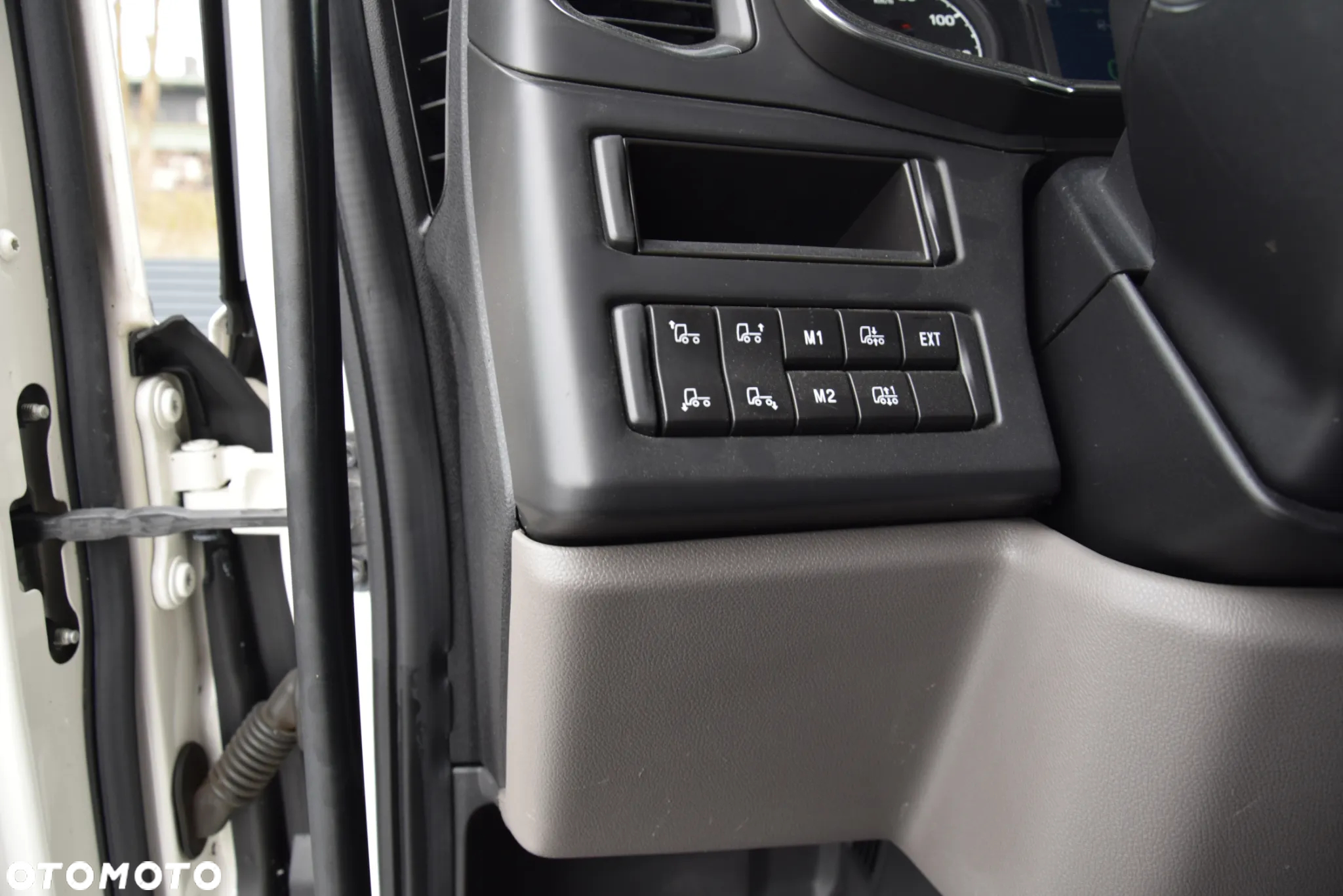 Scania S500 / 6 PODUSZEK / FULL AIRMATIC / RETARDER / ACC / LEDY / ALUFELGI / NISKI PRZEBIEG / SERWISOWANA / SPROWADZONA - 30