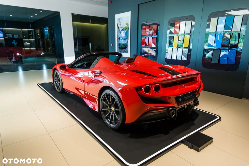 Ferrari F8 Spider Standard - 8