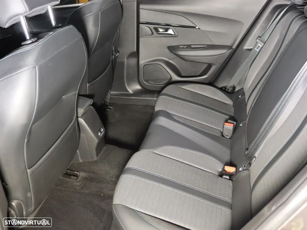 Peugeot 2008 1.2 PureTech Allure Pack - 13