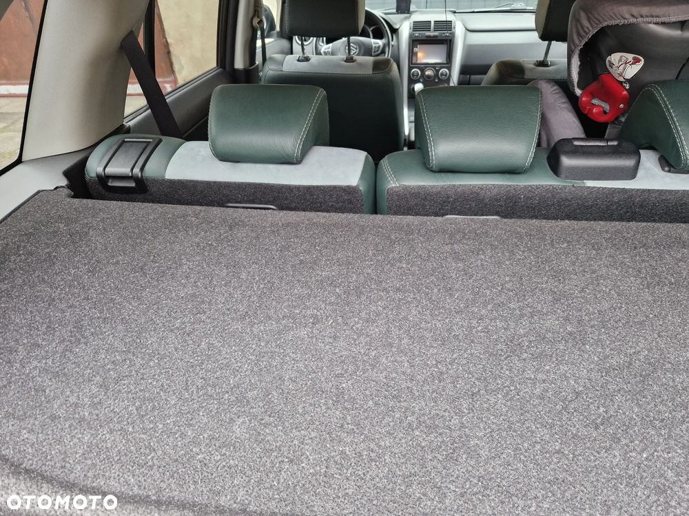 Suzuki Grand Vitara 2.4 Premium - 12