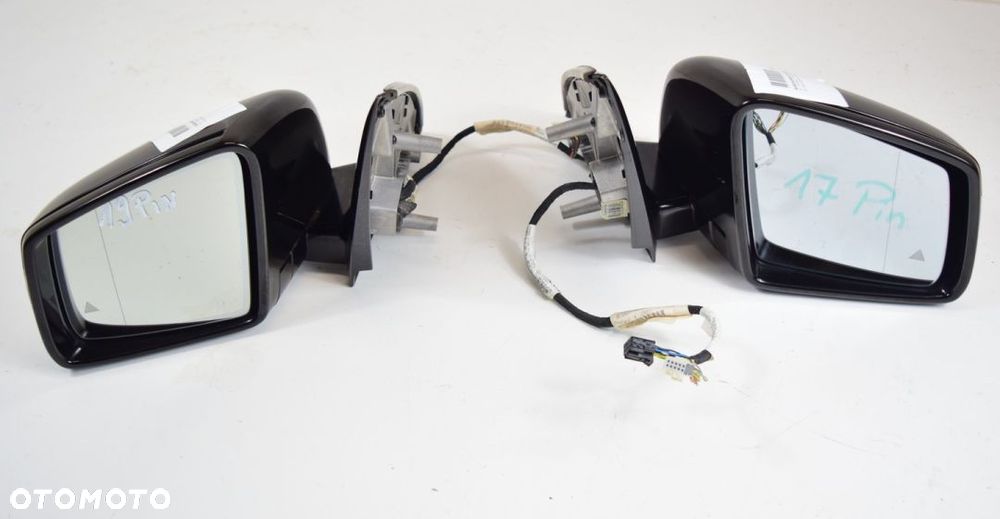 MERCEDES R W251 LIFT LUSTERKO PRAWE 17 PIN KOD 197