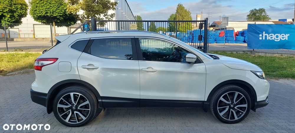 Nissan Qashqai 1.6 DCi Xtronic TEKNA - 9