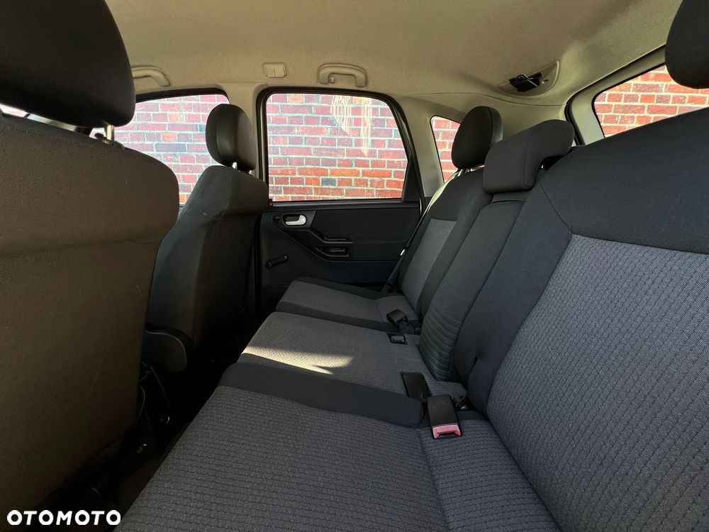 Opel Meriva - 14