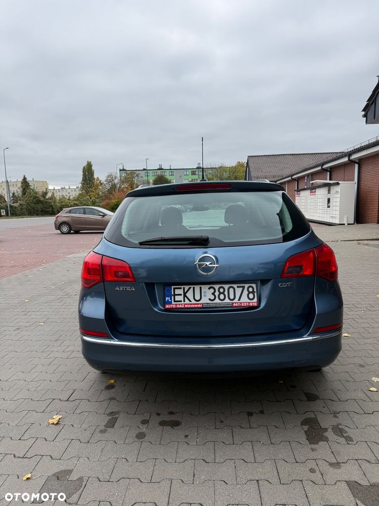 Opel Astra - 8