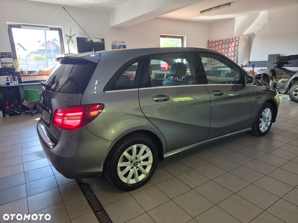 Mercedes-Benz Klasa B 180 (CDI) d 7G-DCT Style - 11