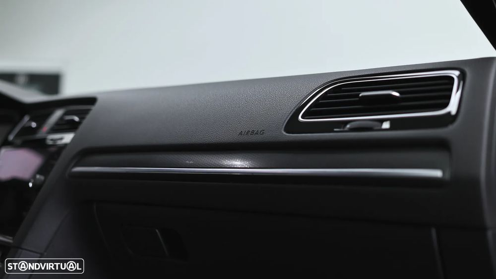 VW Golf GTI 2.0 TSI OPF DSG Performance - 39