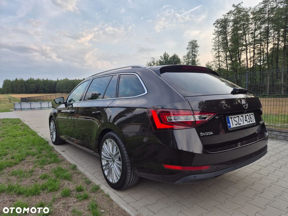 Skoda Superb 2.0 TDI L&K - 6