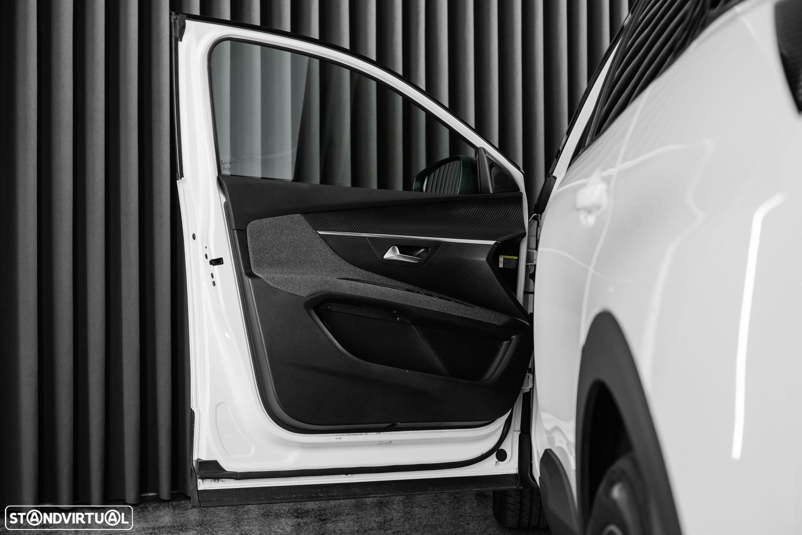 Peugeot 3008 1.5 BlueHDi Active Pack EAT8 - 36