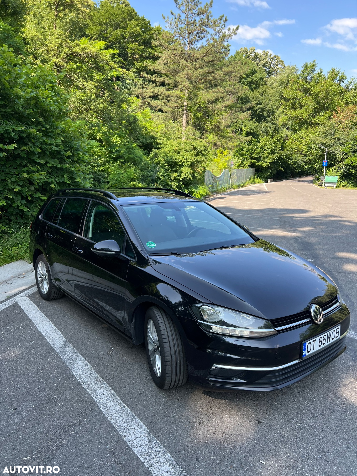 Volkswagen Golf 1.6 TDI DSG Highline - 3
