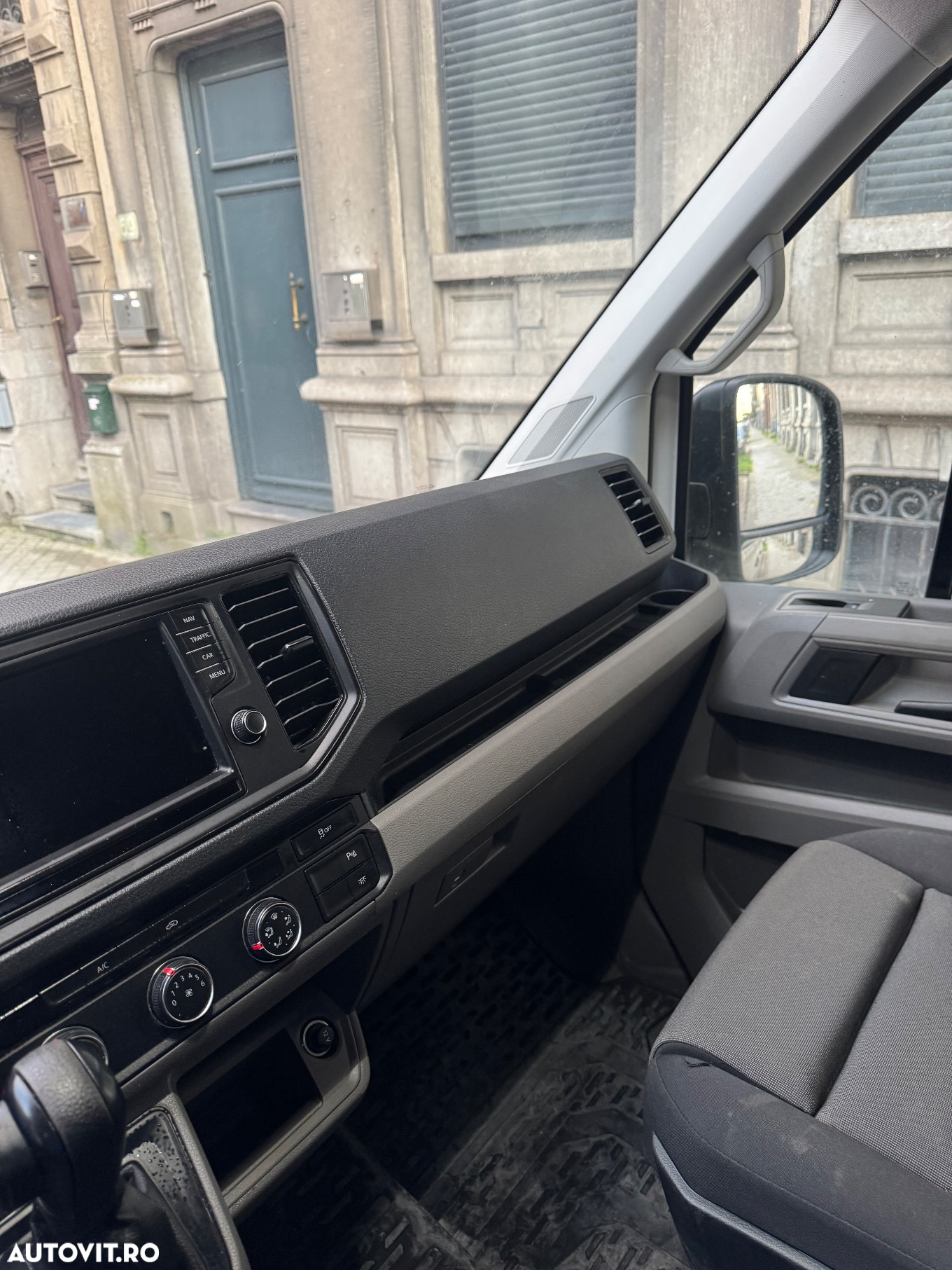 Volkswagen Crafter - 31