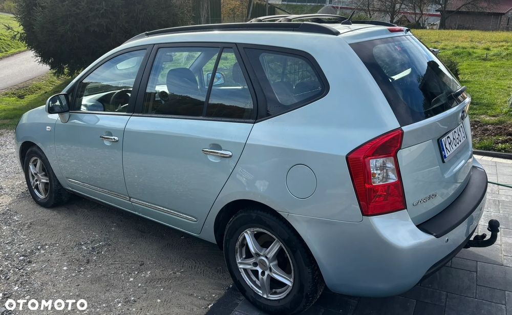 Kia Carens 2.0 CRDi Tour - 6