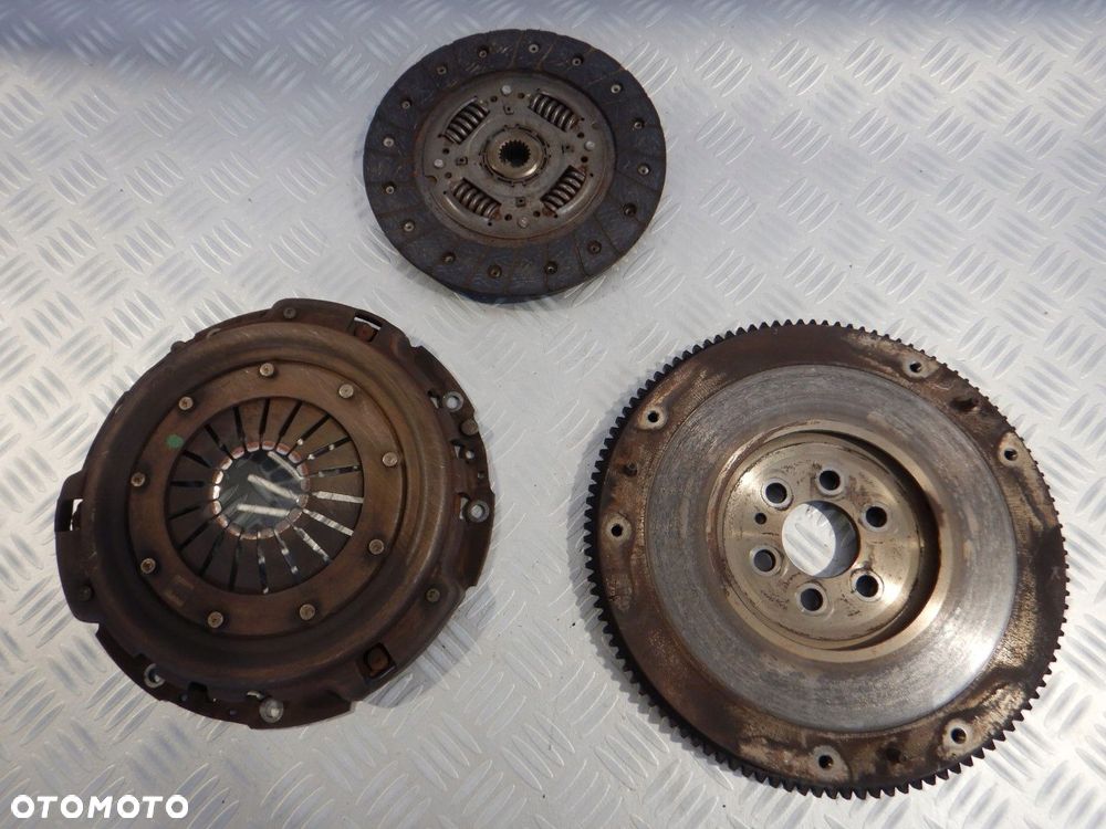 Sprzęgło Kompletne Alfa Romeo 147 2000-2007 1,6 BENZYNA - 1