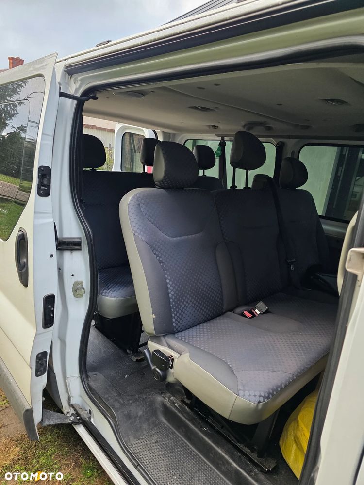 Renault Trafic - 11
