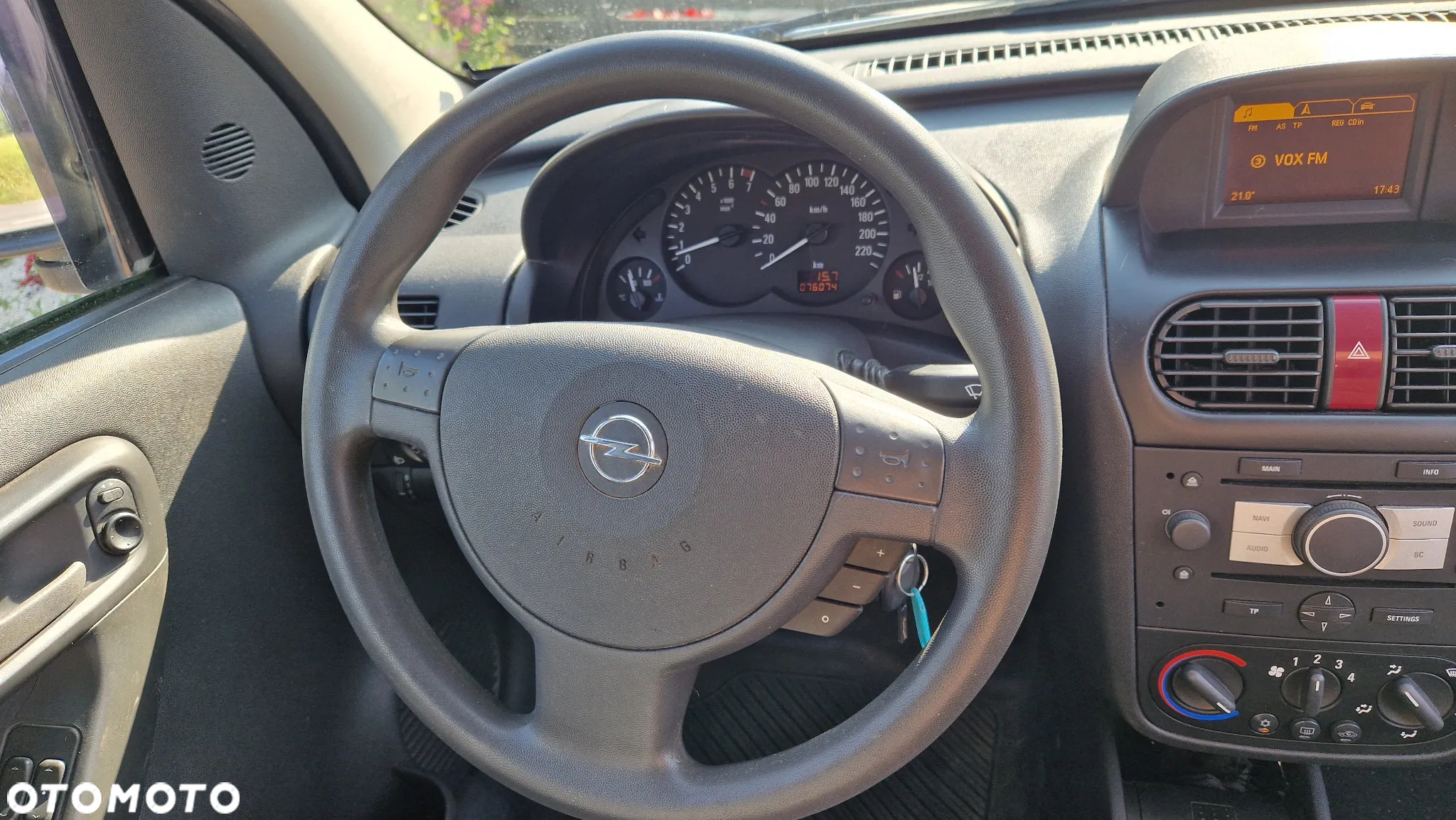 Opel Combo Tour 1.6 CNG Cosmo - 27