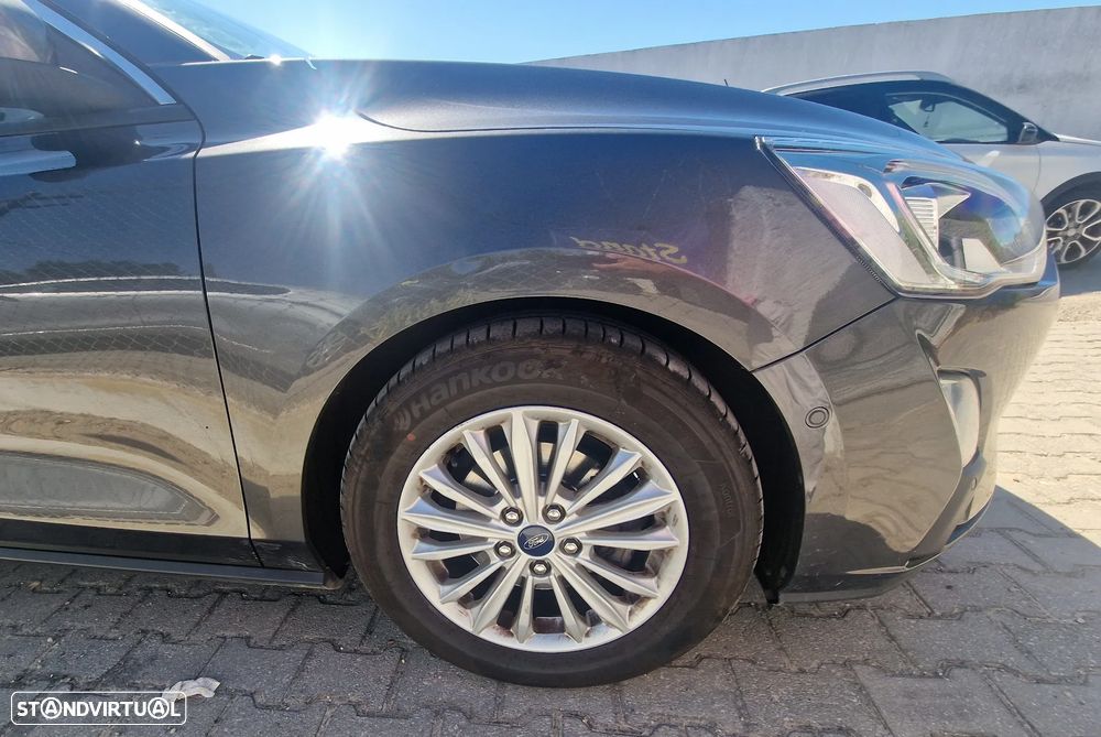 Ford Focus 1.5 TDCi EcoBlue Titanium - 10