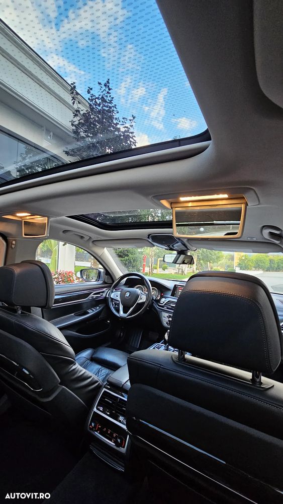 BMW Seria 7 740Le xDrive iPerformance - 31