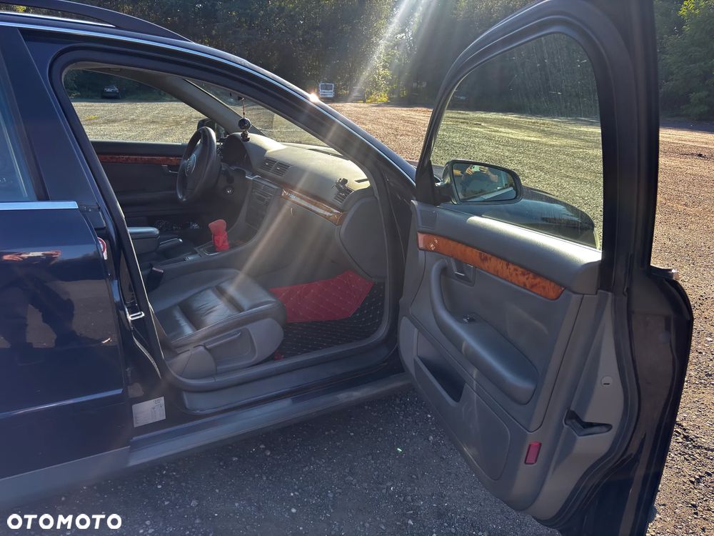 Audi A4 Avant 3 - 24